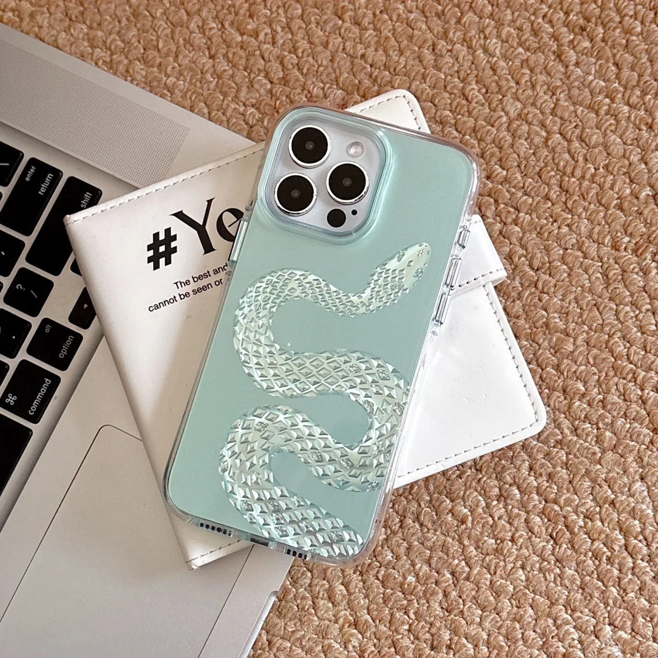 Coque Serpent Design